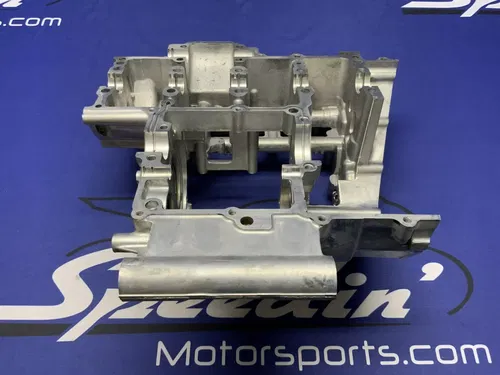 Suzuki Crankcase Set 2mm Overbore W/ J.E Pistons GSXR 600 06-07 OEM 11301-01822