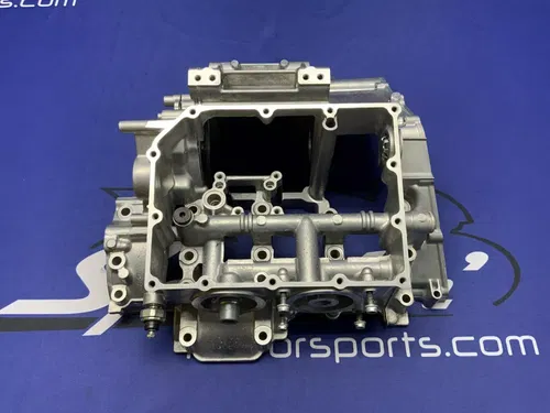 Suzuki Crankcase Set 2mm Overbore W/ J.E Pistons GSXR 600 06-07 OEM 11301-01822