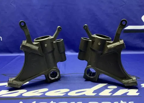 Yamaha Lower Fork Lugs YZF-R6 2016 OEM 2CX-23102-00-00, 2CX-23103-00-00