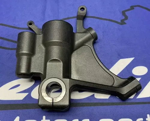 Yamaha Lower Fork Lugs YZF-R6 2016 OEM 2CX-23102-00-00, 2CX-23103-00-00