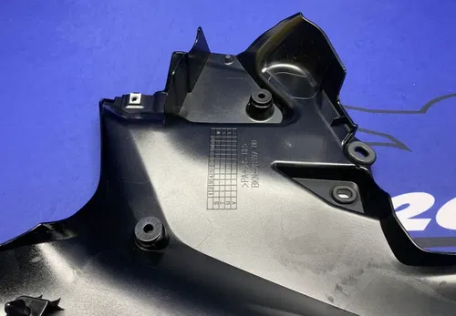 Yamaha Right Upper Fairing (Black) YZF-R9 2025 OEM BKN-28397-00-P1