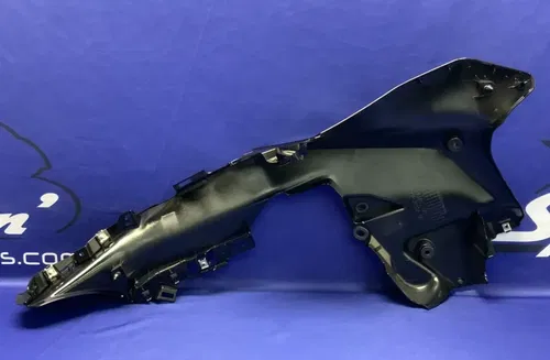 Yamaha Right Upper Fairing (Black) YZF-R9 2025 OEM BKN-28397-00-P1