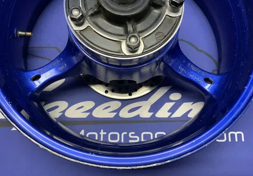 Suzuki Rear Wheel W/ Brake Rotor (Blue) GSXR 600/750 2006-07 OEM 64111-01H00-YLY