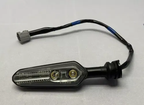 Yamaha Front Right Turn Signal YZF-R7 2022-2025 OEM BEB-83320-10-00