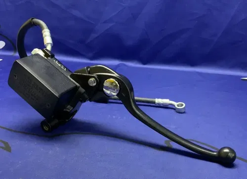 Suzuki Front Master Cylinder Assy W/ Lever GSX-8S 2023-2025 OEM 59600-42F50