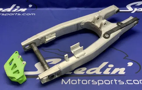 Kawasaki Swing Arm Assembly KX450F 2007-2008/ KX450R 2008-2009 OEM 33001-0108