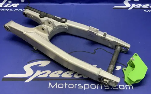 Kawasaki Swing Arm Assembly KX450F 2007-2008/ KX450R 2008-2009 OEM 33001-0108