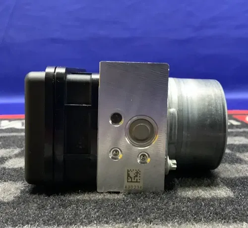 Yamaha ABS Pump Module Unit YZF-R6 2017-2024 OEM BN6-85930-09-00