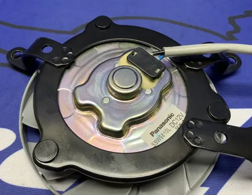 Yamaha Right Radiator Fan YZF-R6 2006-2024 OEM 2C0-12405-10-00