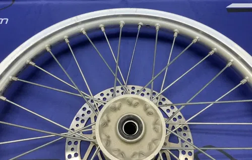 Yamaha Front Wheel Assembly YZ125-250 1990-1998 OEM 4SS-25111-01-00