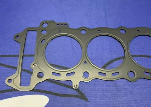 Suzuki Cylinder Head Gasket GSXR 600 2006-2007 OEM 11141-01H00
