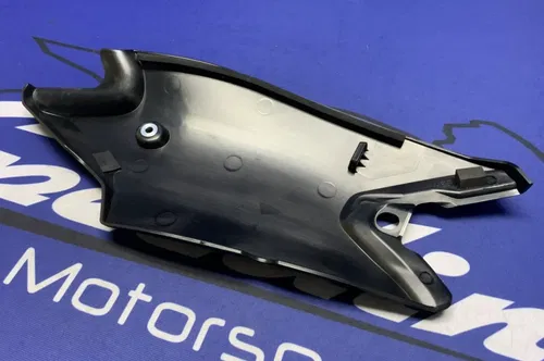 Yamaha Left Tank Cover (Black) YZF-R9 2025 OEM BKN-2171L-00-00