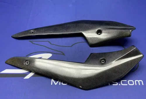Carbonin Left & Right Frame Cover GSXR 1000/R 2017-2025 OEM CS12300