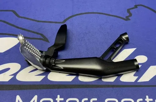 Yamaha Right Passenger Foot Rest Set YZF-R7 2022-2025 OEM 2CR-2742L-01-00