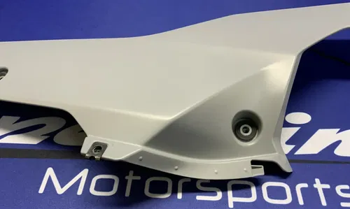 Yamaha Right Lower Fairing (Gray) YZF-R6 2017-2024 OEM BN6-28395-00-P4