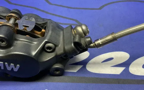 BMW Right Front Brake Caliper Assembly R1200GS 2004-2007 OEM 34117684960