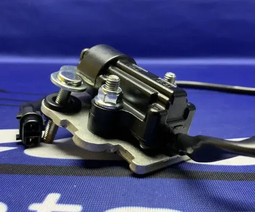 Yamaha Kickstand Switch YZF-R6 2017-2024 OEM BN6-82566-01-00