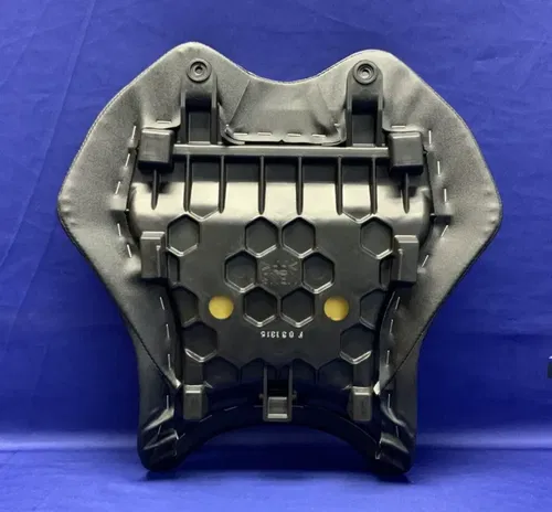 Yamaha Seat (Black) YZF-R6 2017-2024 OEM BN6-24710-01-00