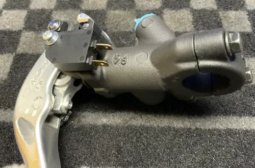 Yamaha Front Brake Master Cylinder Assembly YZF-R6 2017-2024 OEM 2CR-2580A-00-00