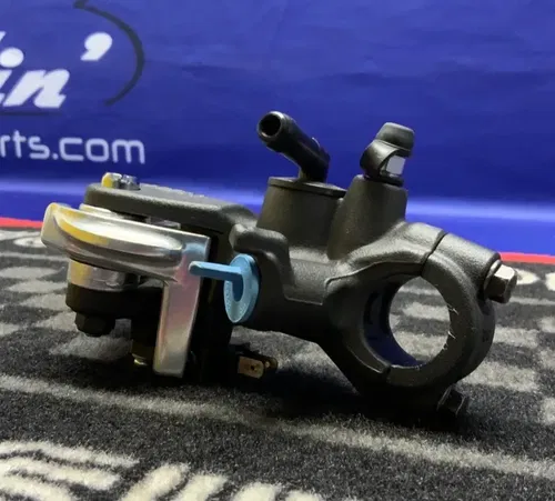 Yamaha Front Brake Master Cylinder Assembly YZF-R6 2017-2024 OEM 2CR-2580A-00-00