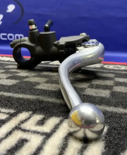 Yamaha Front Brake Master Cylinder Assembly YZF-R6 2017-2024 OEM 2CR-2580A-00-00