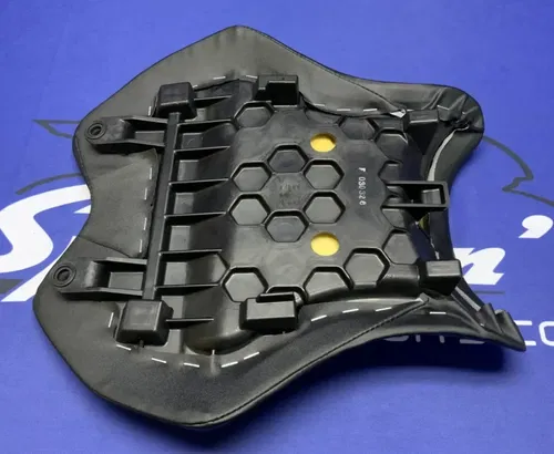 Yamaha Seat (Black) YZF-R6 2017-2024 OEM BN6-24710-01-00