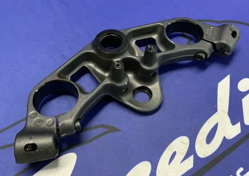 KTM Upper Triple Clamp/ Tree RC390 2015-2021 OEM 90501034135