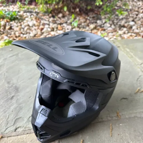 Bell Moto 9 MIPS Helmet Size XS