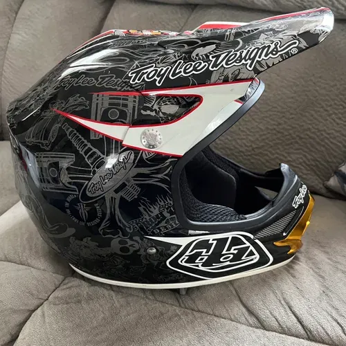 Troy Lee Designs Helmet 