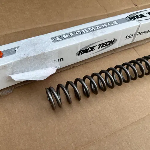 Race Tech Fork Spring FRSP 446. Spring Rate .88 Kg RT FK SPR 44x43x657