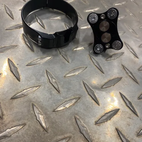 Holeshot Device