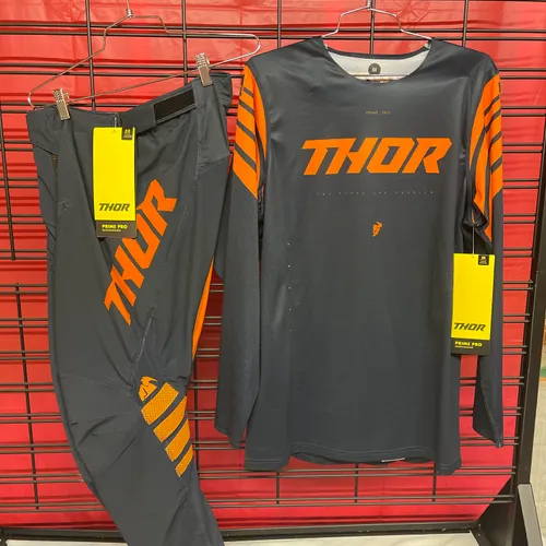 Thor Apparel - Size 32/M