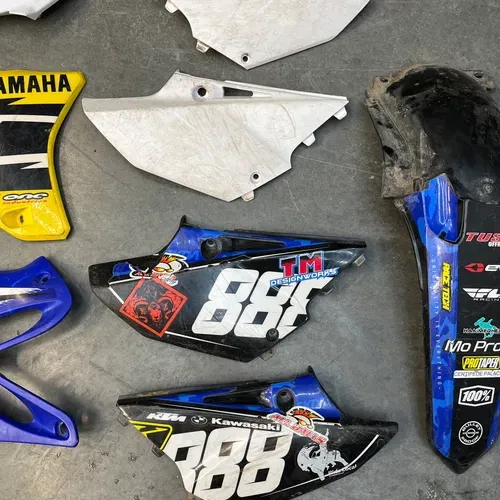 YZ125 / YZ250 Plastics