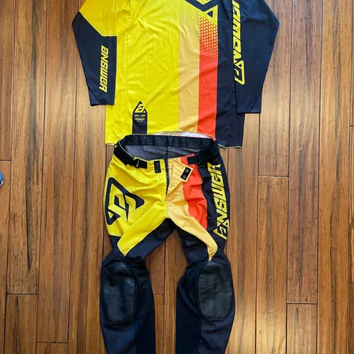 Answer-A21 Elite Pace Riding Gear