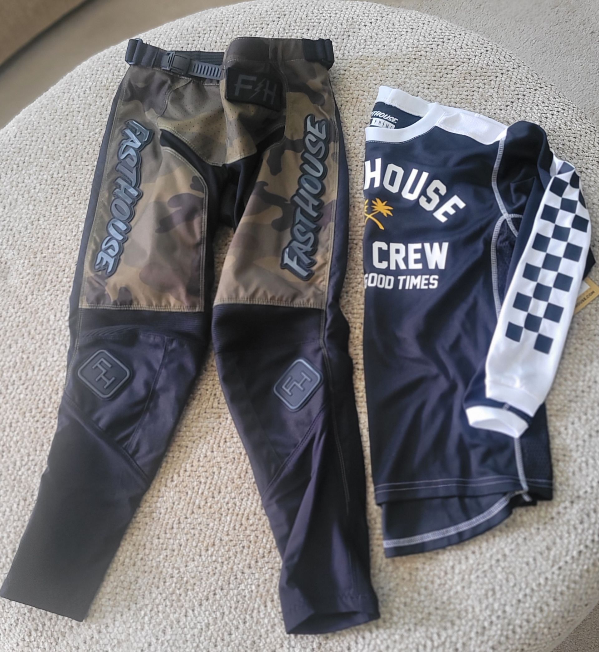 Fasthouse Youth 26" Pant And Youth Large Jersey