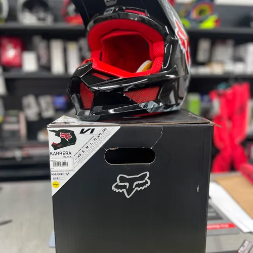 Fox Black V1 Karrera Helmet 28809-001-M