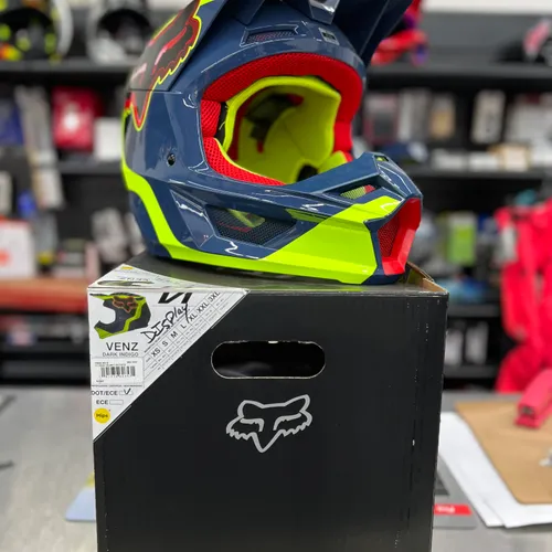 Fox Racing V1 Helmets 28805-203-XL