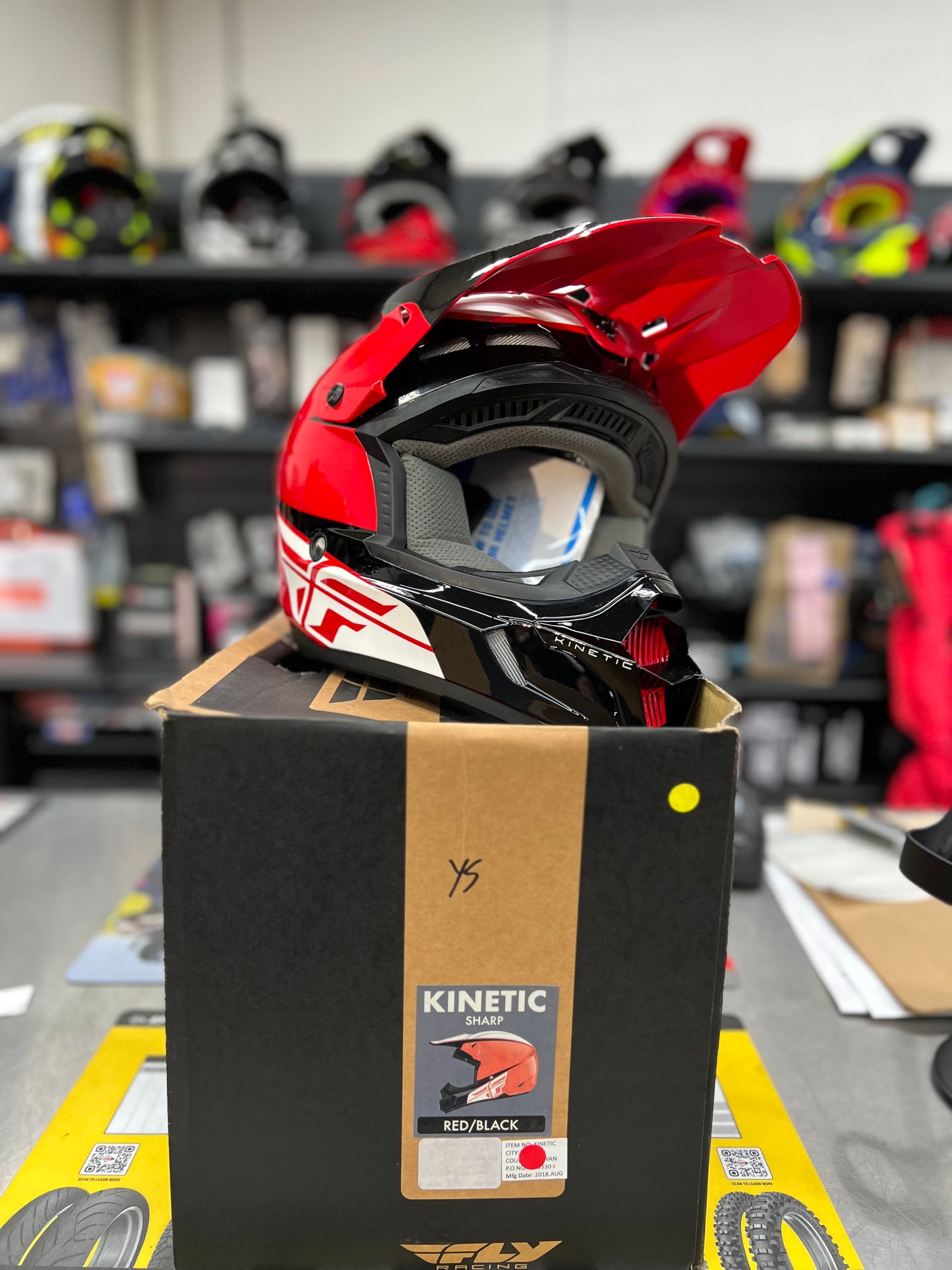 Sharp helmet shop