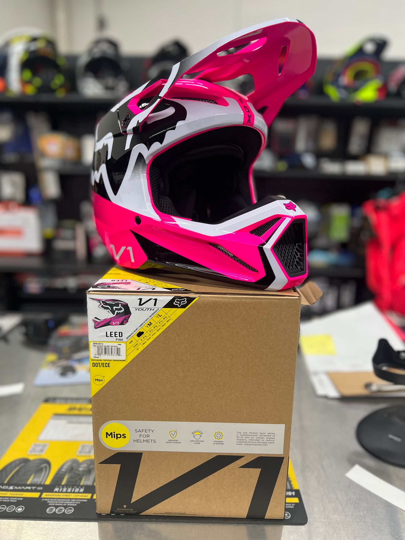 Fox deals helmet pink