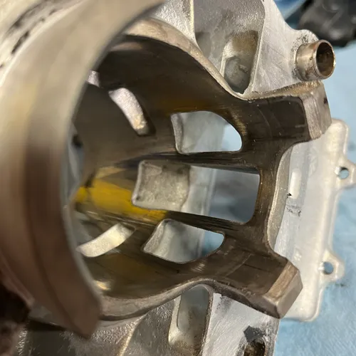 2001 rm250 cylinder and powervalve