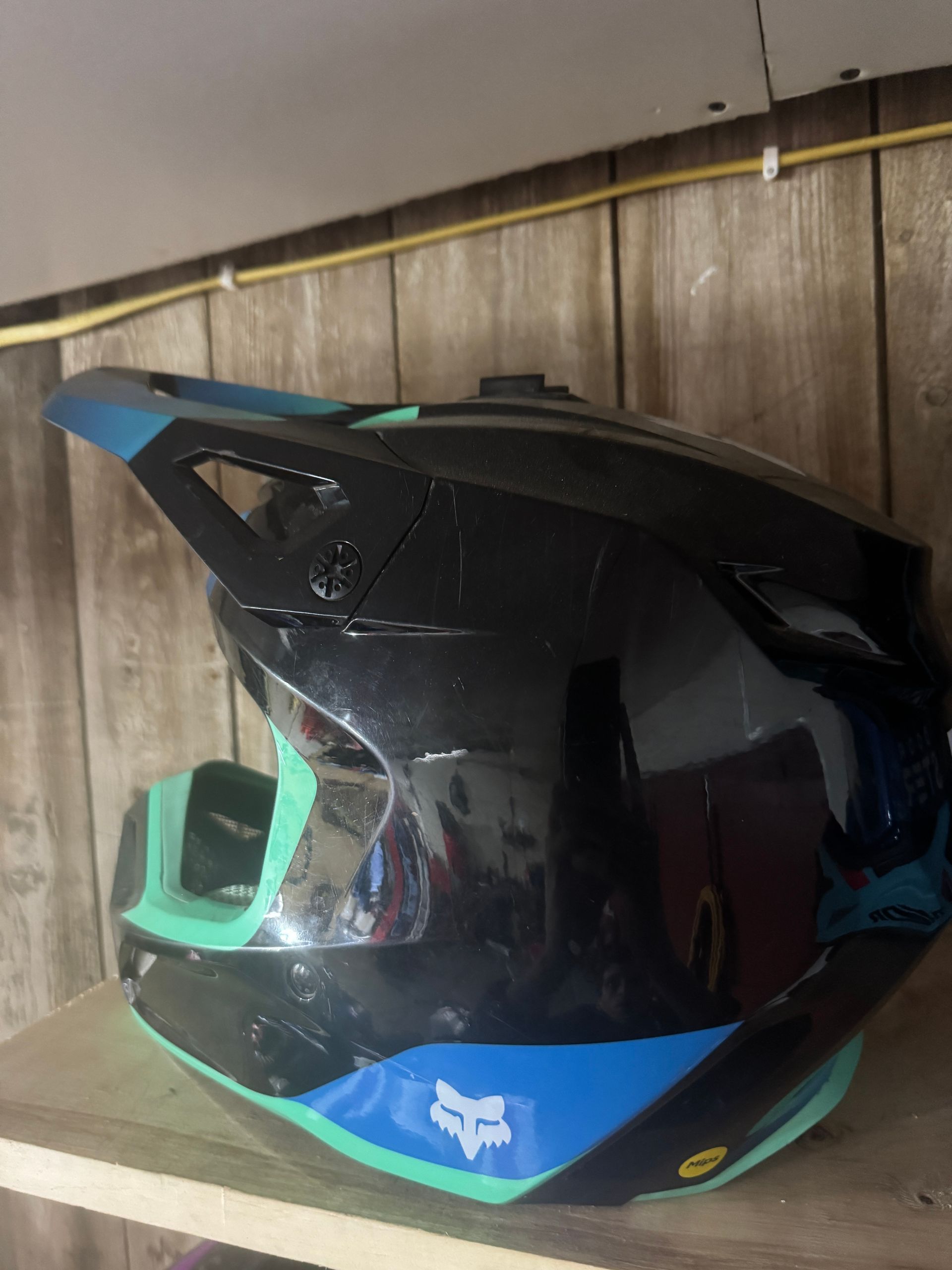 Fox V1 Ballast Helmet