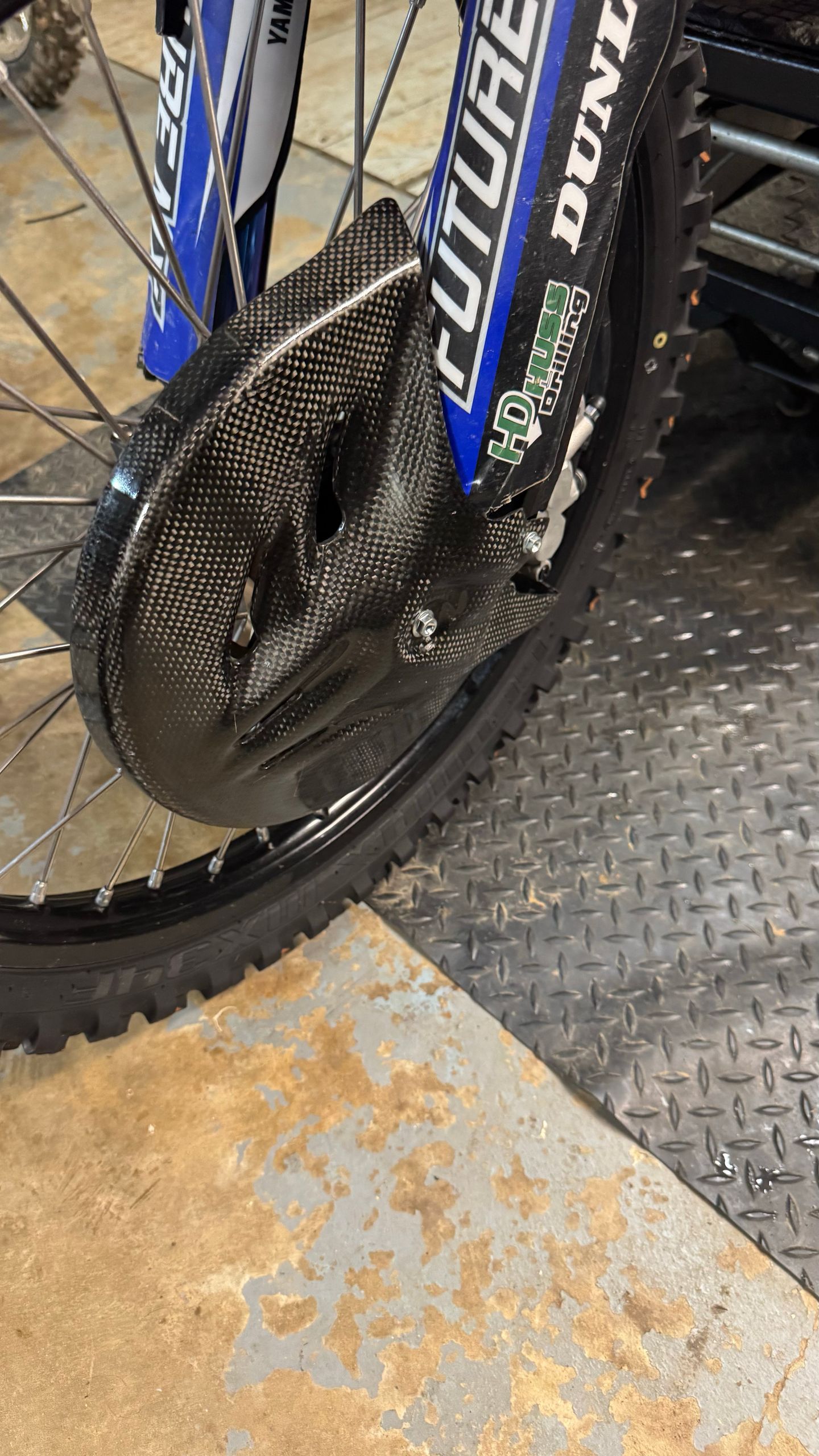Yz 125 Light speed Carbon Rotor Guard.