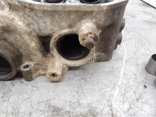 03 Honda Foreman Rubicon TRX500FA 4x4 Cylinder Head TRX500FA BROKEN EXHAUST STUD