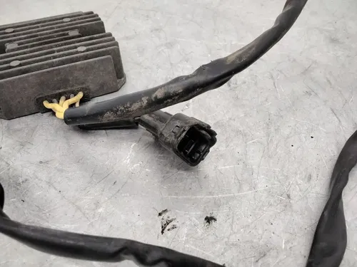 2004 ARCTIC CAT 650 4X4 V2 AUTOMATIC OEM RECTIFIER VOLTAGE REGULATOR