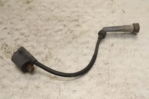 1999 Yamaha Grizzly 600 YFM600FWA 4x4 OEM IGNITION COIL SPARK PLUG CAP