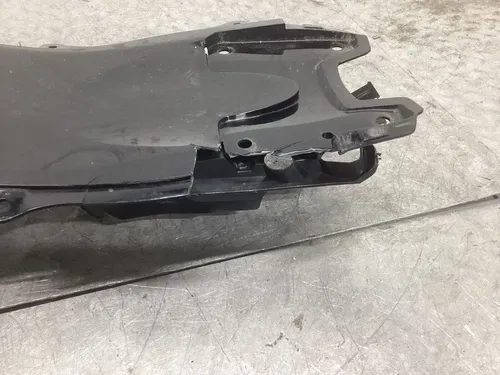 2006 Suzuki GSXR600 OEM REAR BACK TAIL UNDERTAIL FAIRING COWL FENDER