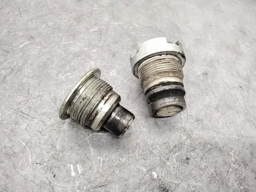 2002 HONDA RECON 250 TRX250TE 2X4 ES OEM REAR BACK SWINGARM BOLT SUSPENSION PAIR