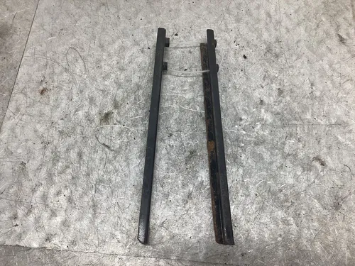 2000 Arctic Cat 500 4x4 Automatic OEM FRONT BUMPER MOUNT CHANNEL