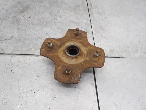 2000 HONDA FOREMAN 450 OEM REAR BACK WHEEL RIGHT HUB