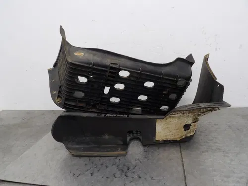 1998 POLARIS XPLORER 400L OEM LEFT RIGHT MUD SPLASH GUARDS FOOTWELLS